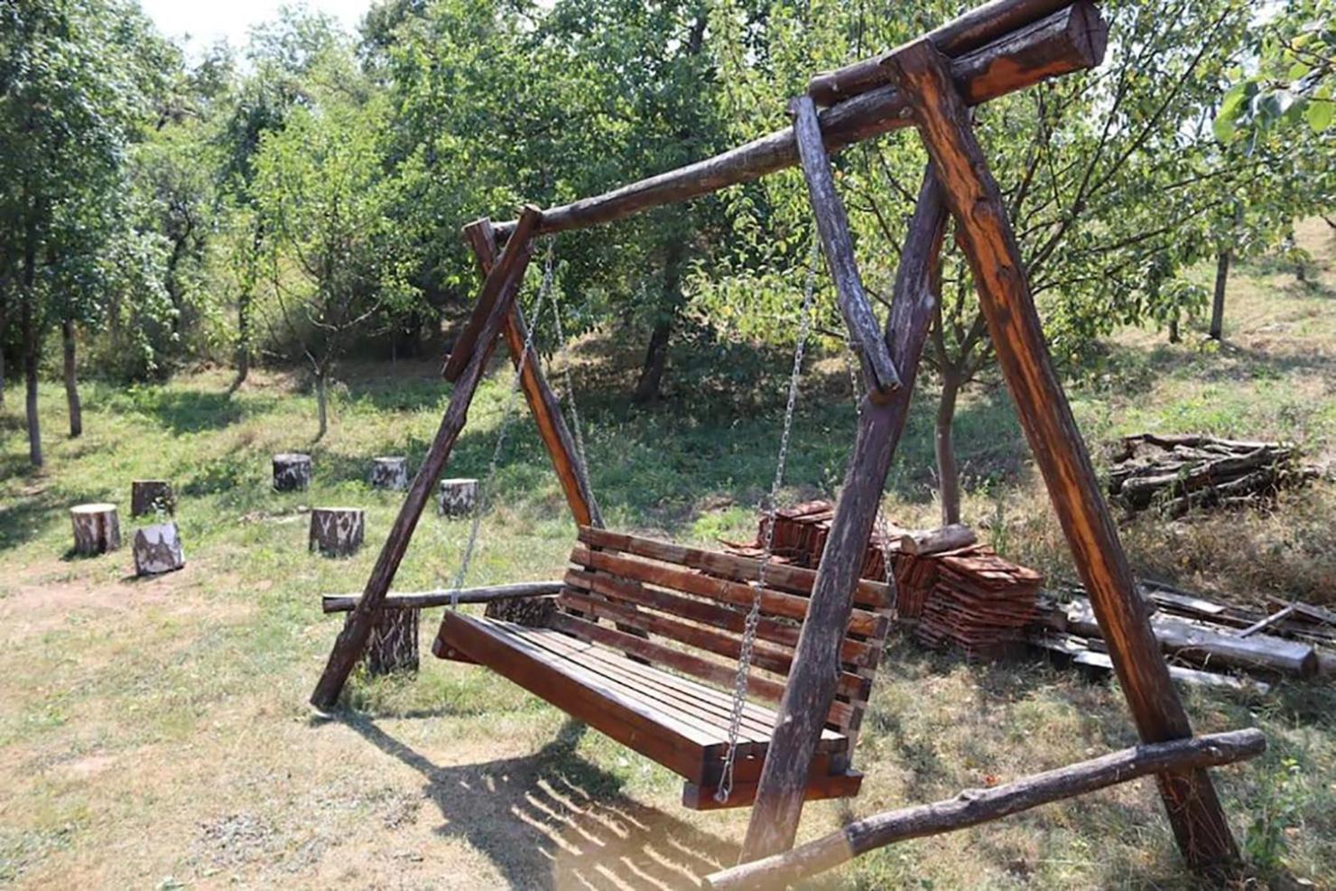 Salas U Bregu In Cheile Carasului Crasova Exterior foto
