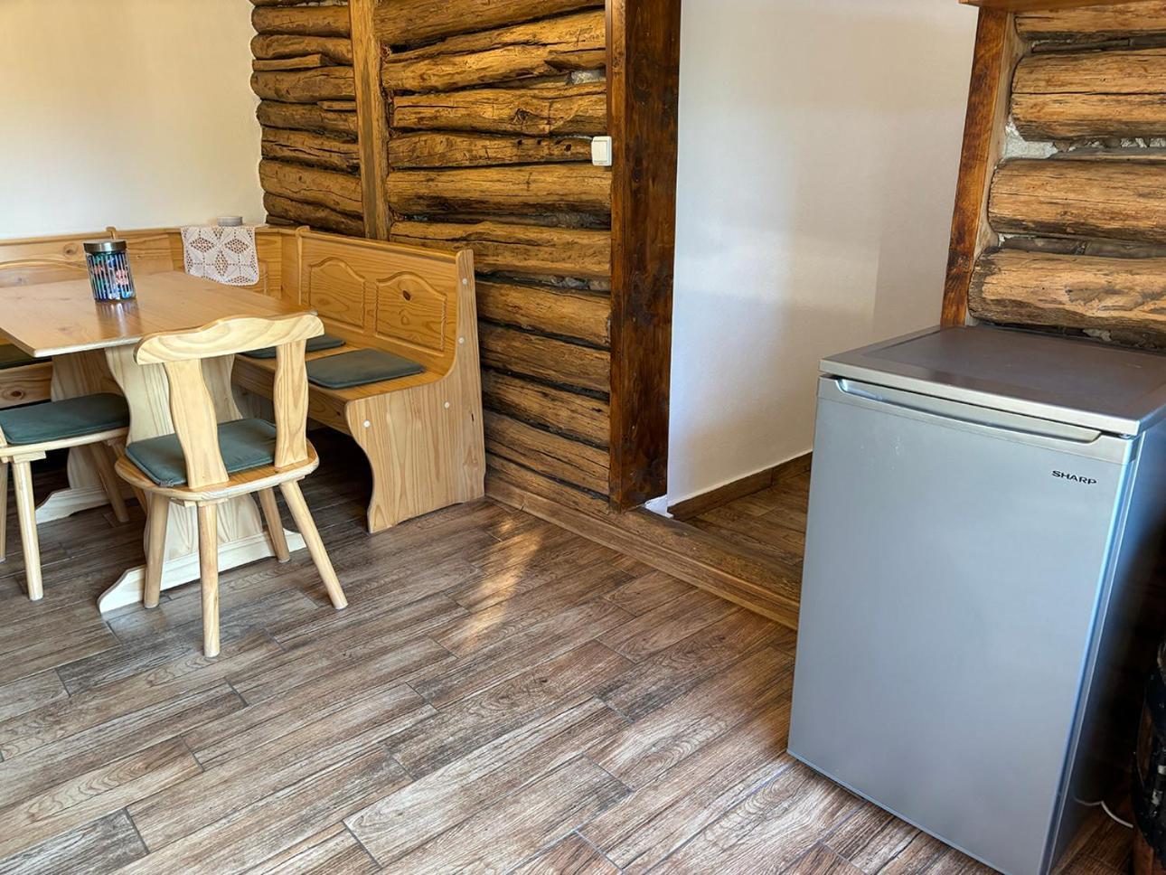 Salas U Bregu In Cheile Carasului Crasova Exterior foto